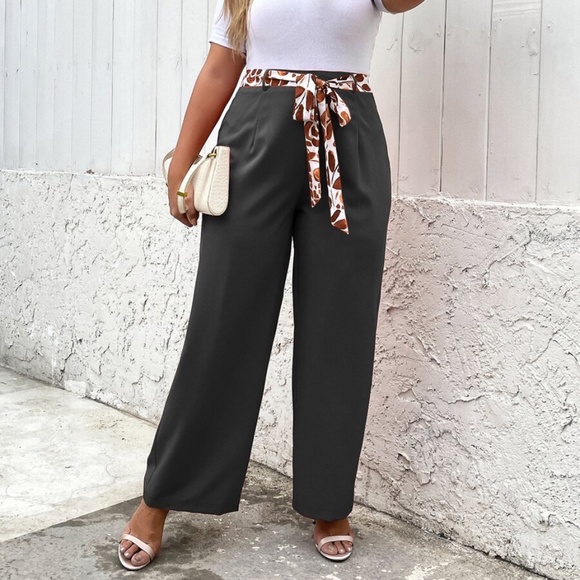 Plus Black Wide Leg Work Pants Minimalist - Picture 8 of 10